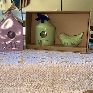 Rae Dunn  Birdies 2 birdhouses 💐ceramic bird NR